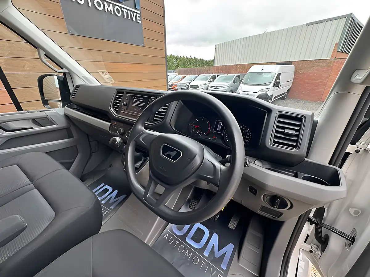 Used 2023 Man Tge Lion Xs White - Interior and Exterior details 15