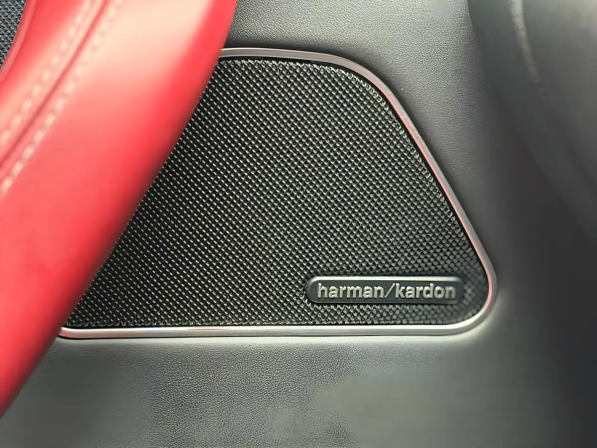 Used 2023 Maserati Levante Gransport Blue Emozione - Interior and Exterior details 13