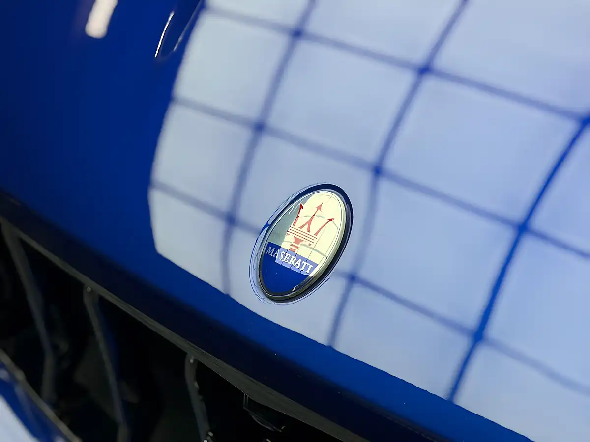 Used 2023 Maserati Levante Gransport Blue Emozione - Interior and Exterior details 19
