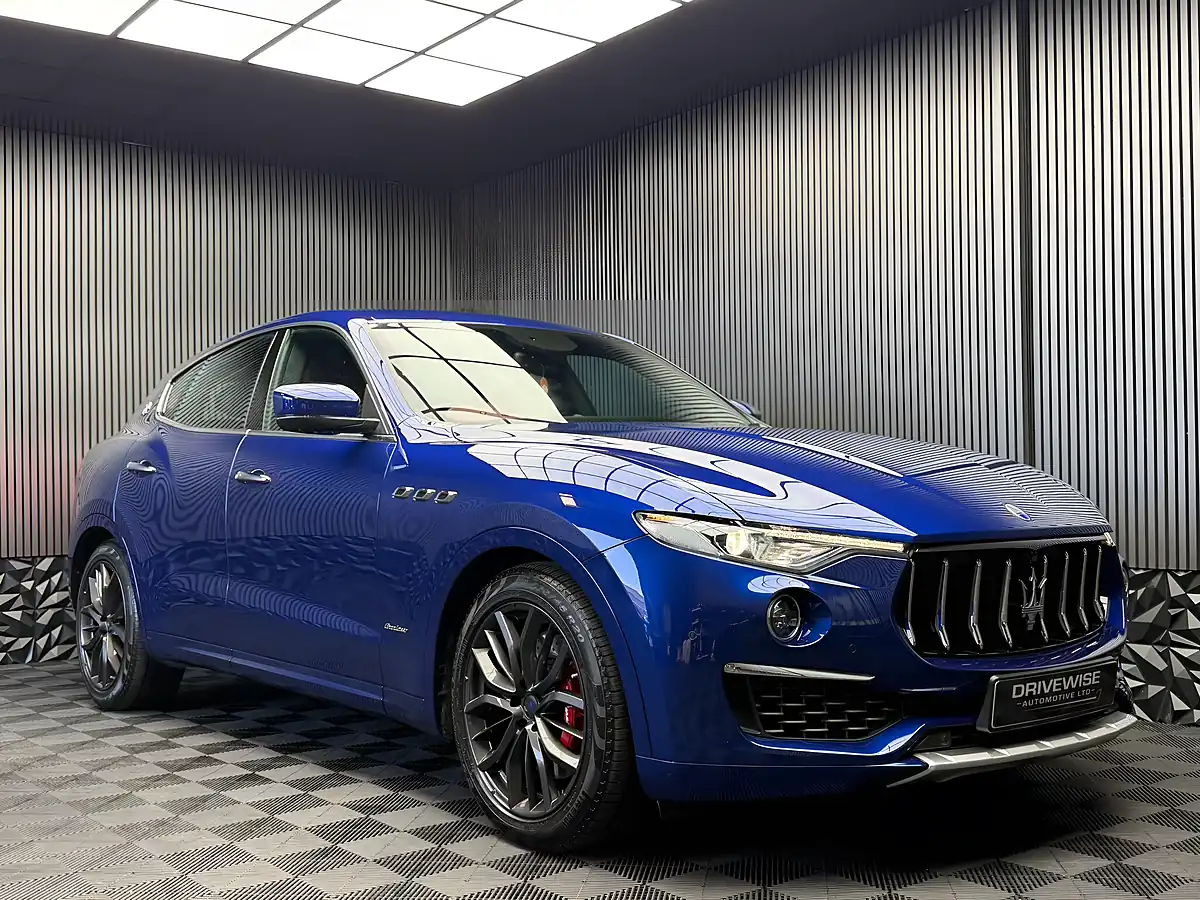 Used 2023 Maserati Levante Gransport Blue Emozione - Interior and Exterior details 5