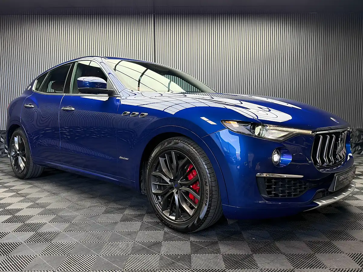 Used 2023 Maserati Levante Gransport Blue Emozione - Interior and Exterior details 9