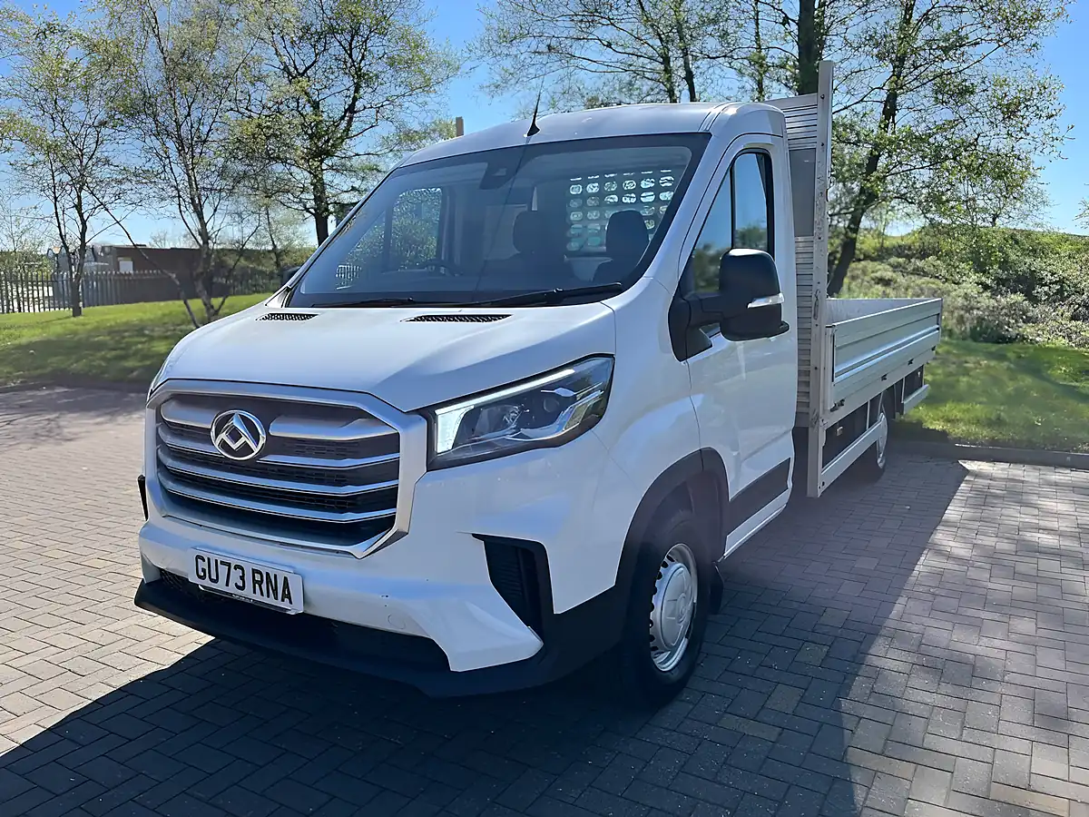 Used 2023 Maxus Deliver 9 Dropside White - Interior and Exterior details 3