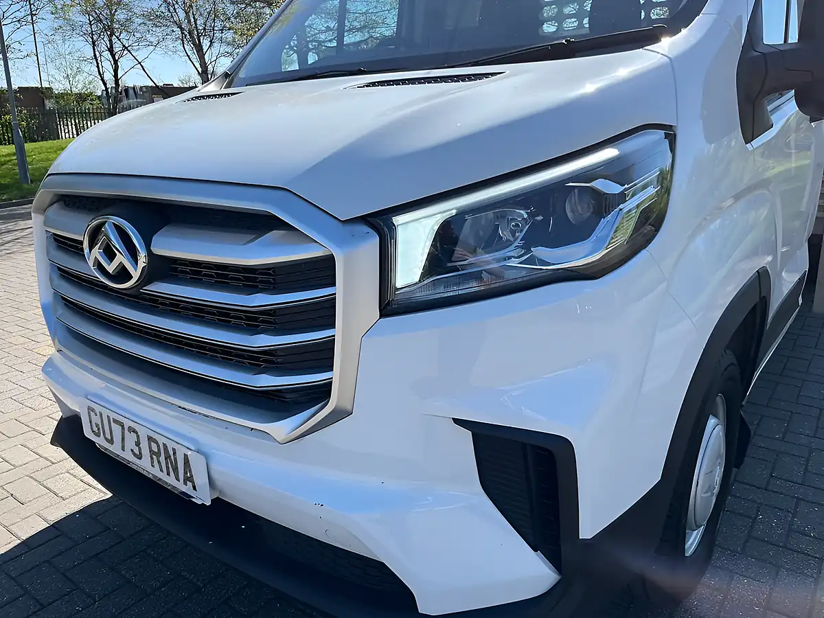 Used 2023 Maxus Deliver 9 Dropside White - Interior and Exterior details 4