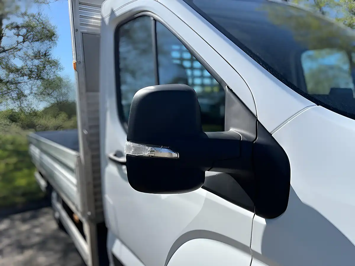 Used 2023 Maxus Deliver 9 Dropside White - Interior and Exterior details 7