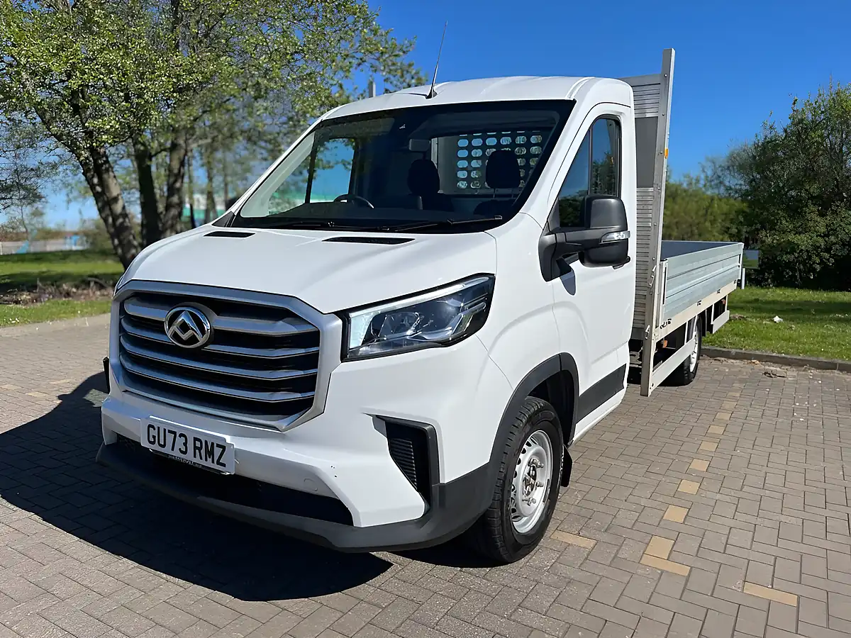 Used 2023 Maxus Deliver 9 Dropside White - Interior and Exterior details 3