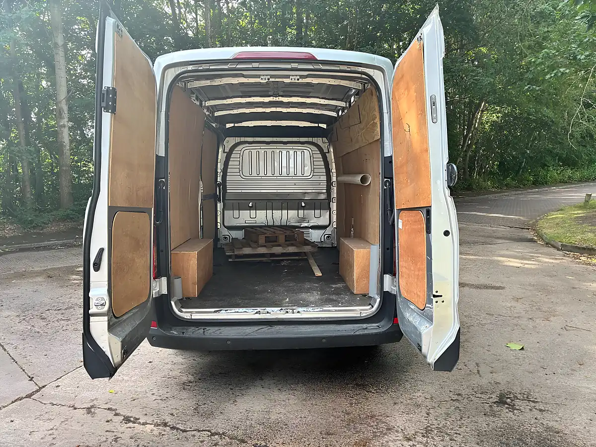 Used 2023 Maxus Deliver 9 L3 H2 Silver - Interior and Exterior details 17