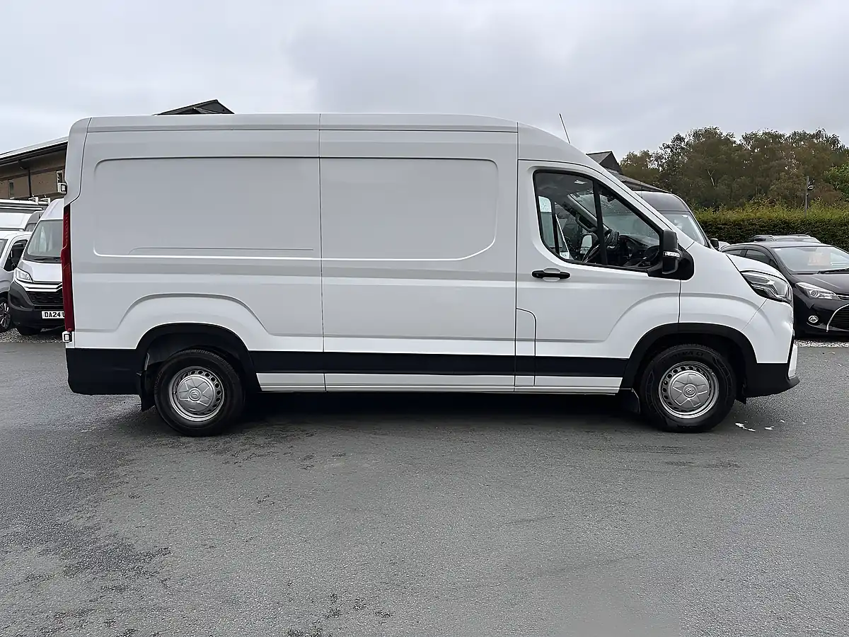 Used 2023 Maxus Deliver 9 L3H2 White - Interior and Exterior details 8