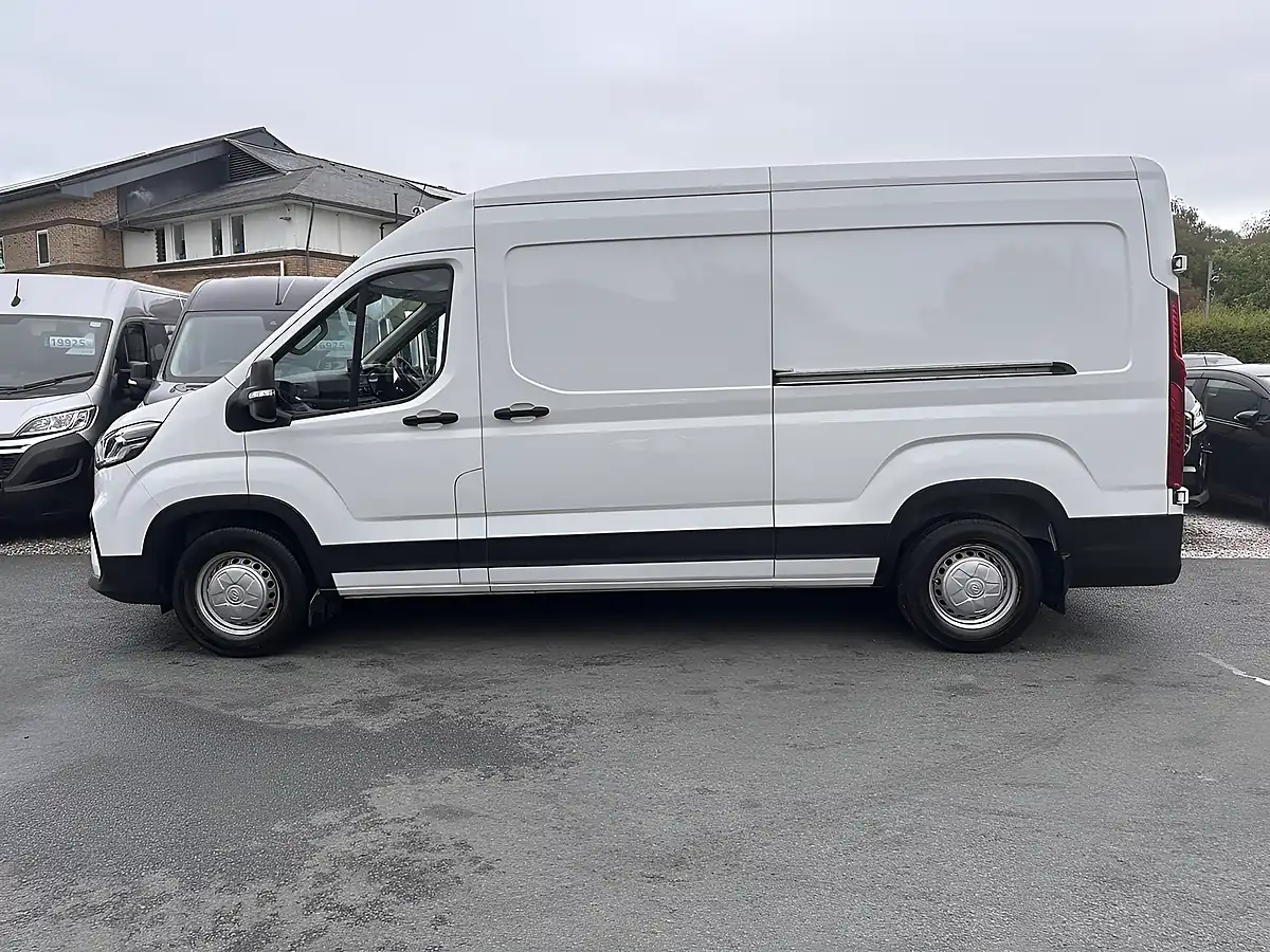 Used 2023 Maxus Deliver 9 L3H2 White - Interior and Exterior details 9