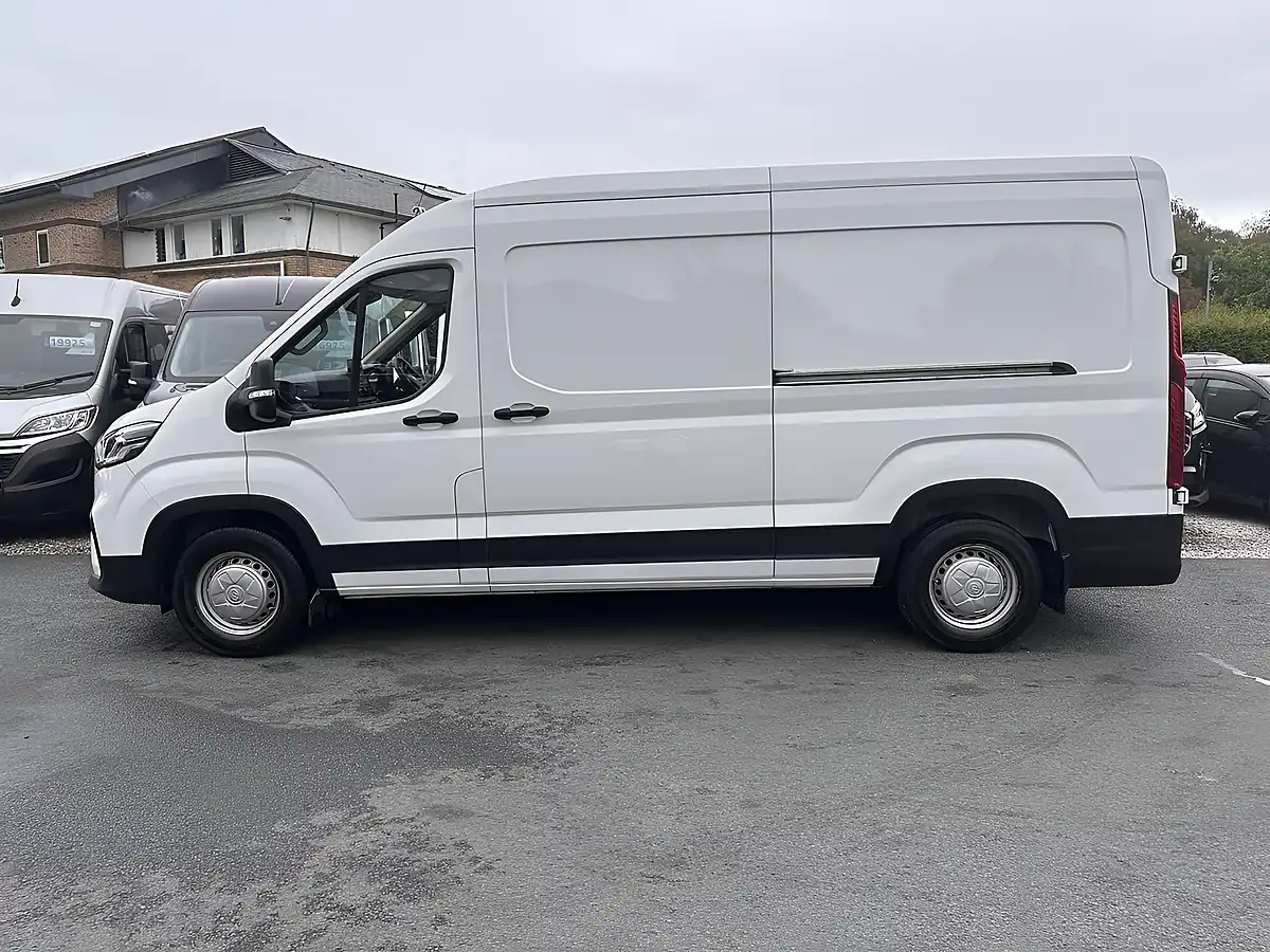 Used 2023 Maxus Deliver 9 L3H2 White - Interior and Exterior details 8