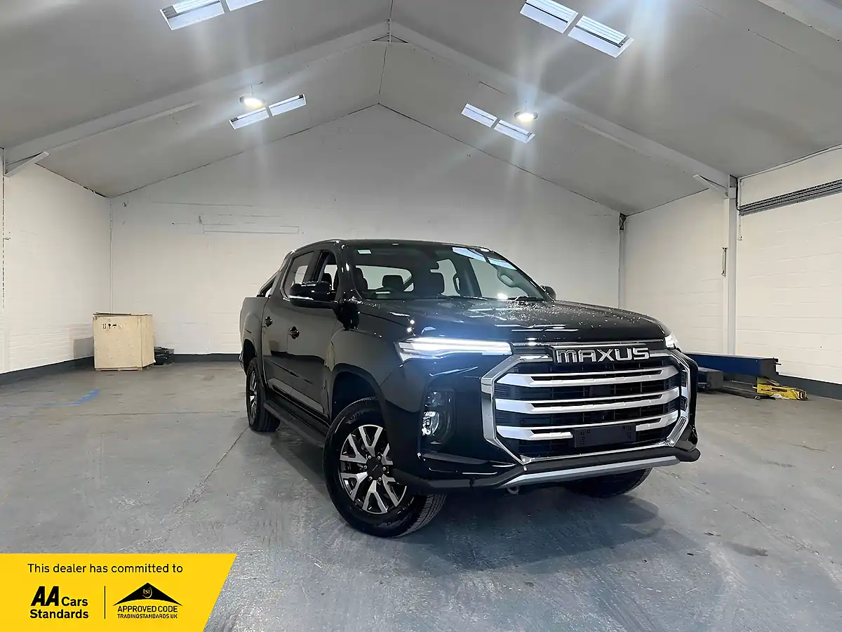 Used 2023 Maxus T90 Pick-Up Black - Front View