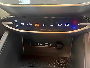 Used 2023 Maxus T90 Pick-Up Black - Interior and Exterior details 14