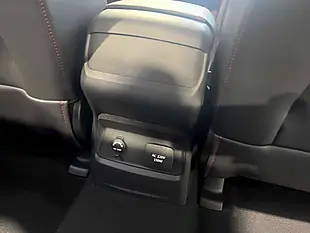 Used 2023 Maxus T90 Pick-Up Black - Interior and Exterior details 17