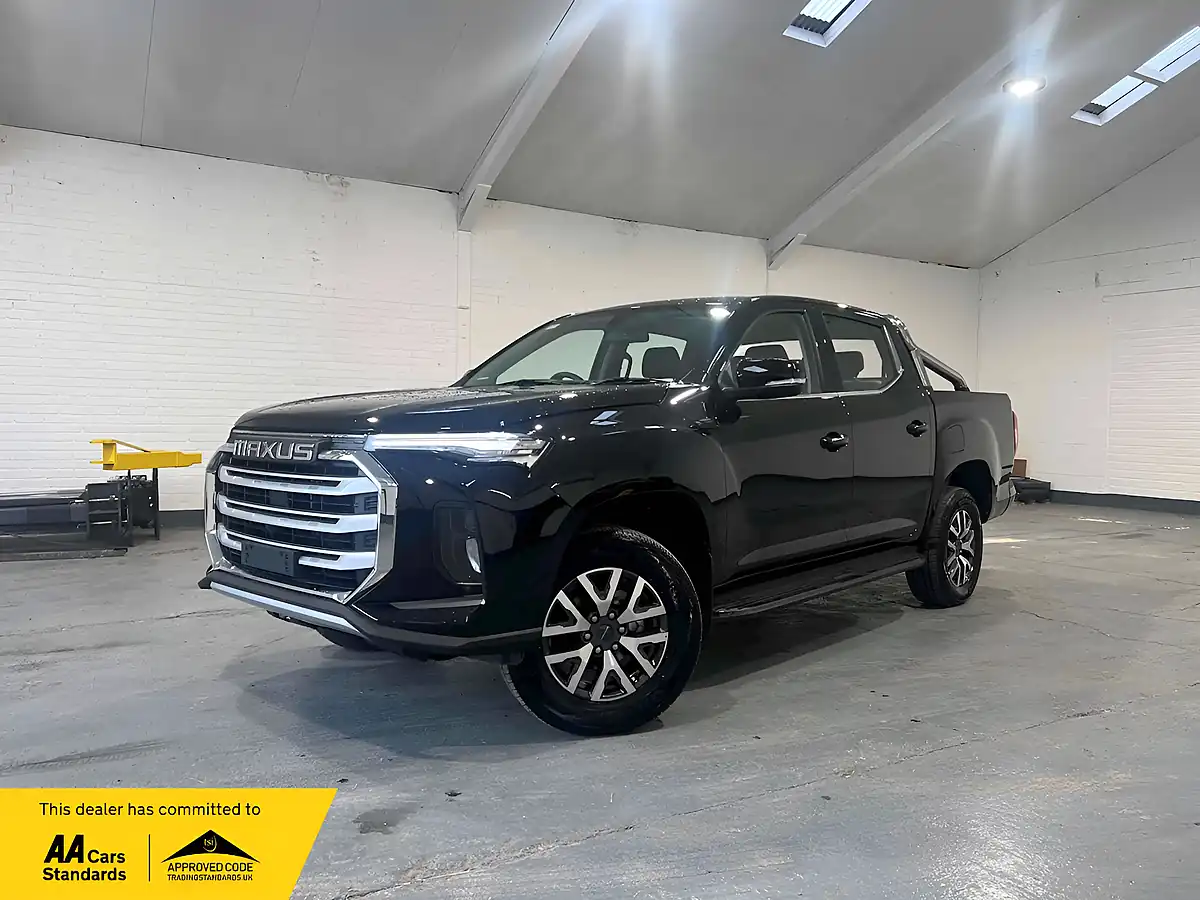 Used 2023 Maxus T90 Pick-Up Black - Interior and Exterior details 7