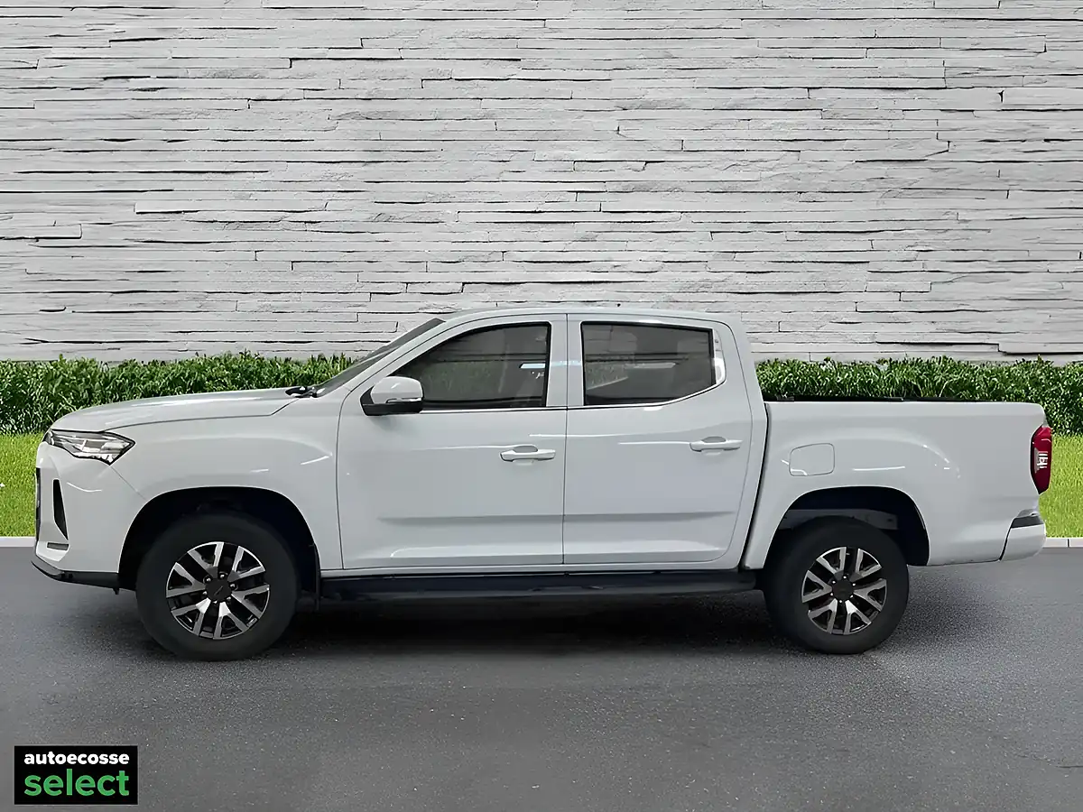 Used 2023 Maxus T90ev Elite White - Interior and Exterior details 4