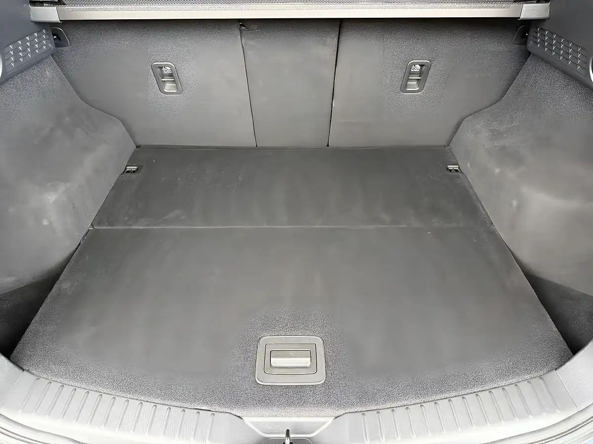 Used 2023 Mazda CX-5 Exclusive-Line Grey - Interior and Exterior details 17