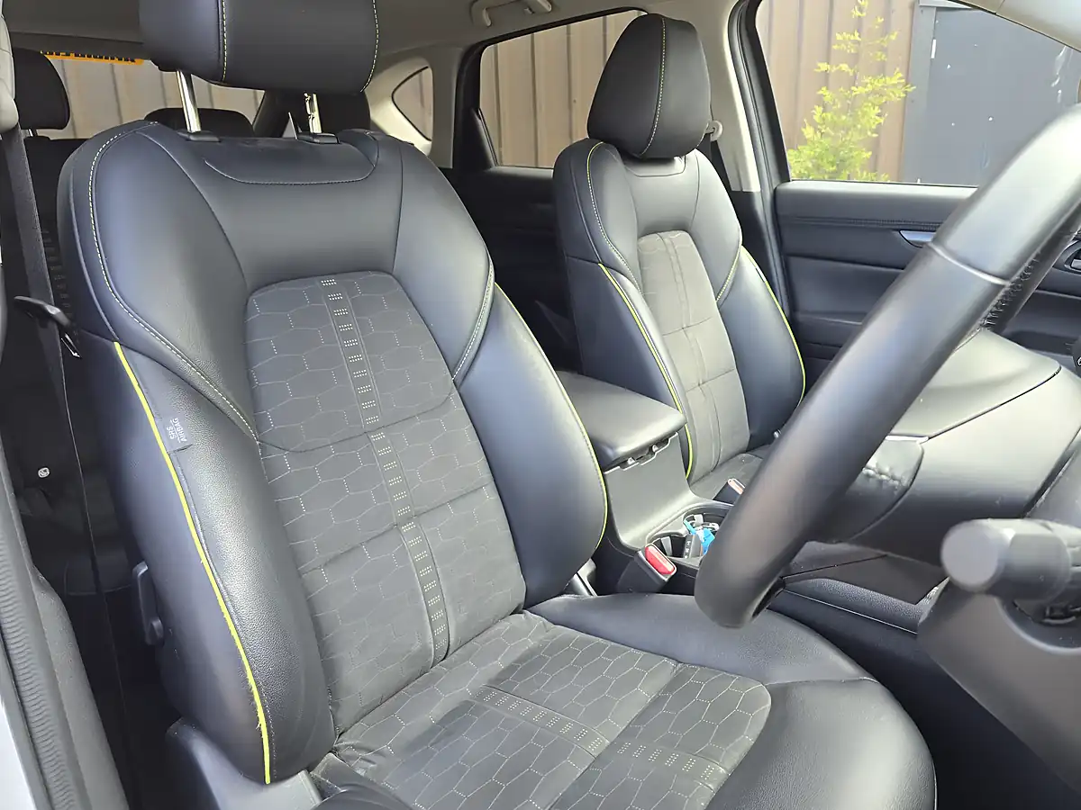 Used 2023 Mazda CX-5 Newground White - Interior and Exterior details 6