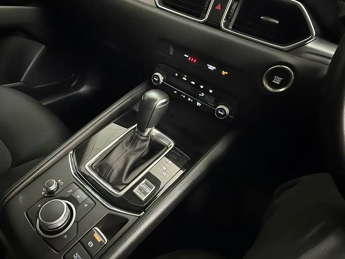 Used 2023 Mazda CX-5 Se-L White - Interior and Exterior details 20