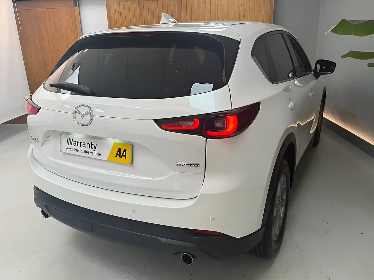 Used 2023 Mazda CX-5 Se-L White - Interior and Exterior details 7