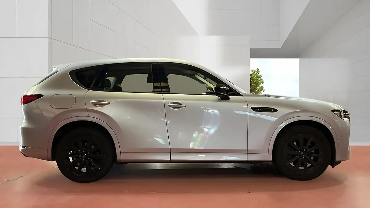 Used 2023 Mazda CX-60 Homura Silver - Interior and Exterior details 5