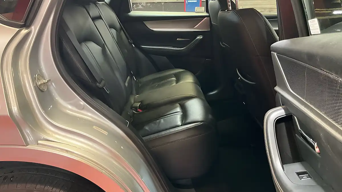 Used 2023 Mazda CX-60 Homura Silver - Interior and Exterior details 8