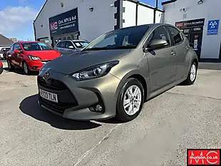 Used 2023 Mazda Mazda2 Agile Bronze - Interior and Exterior details 5