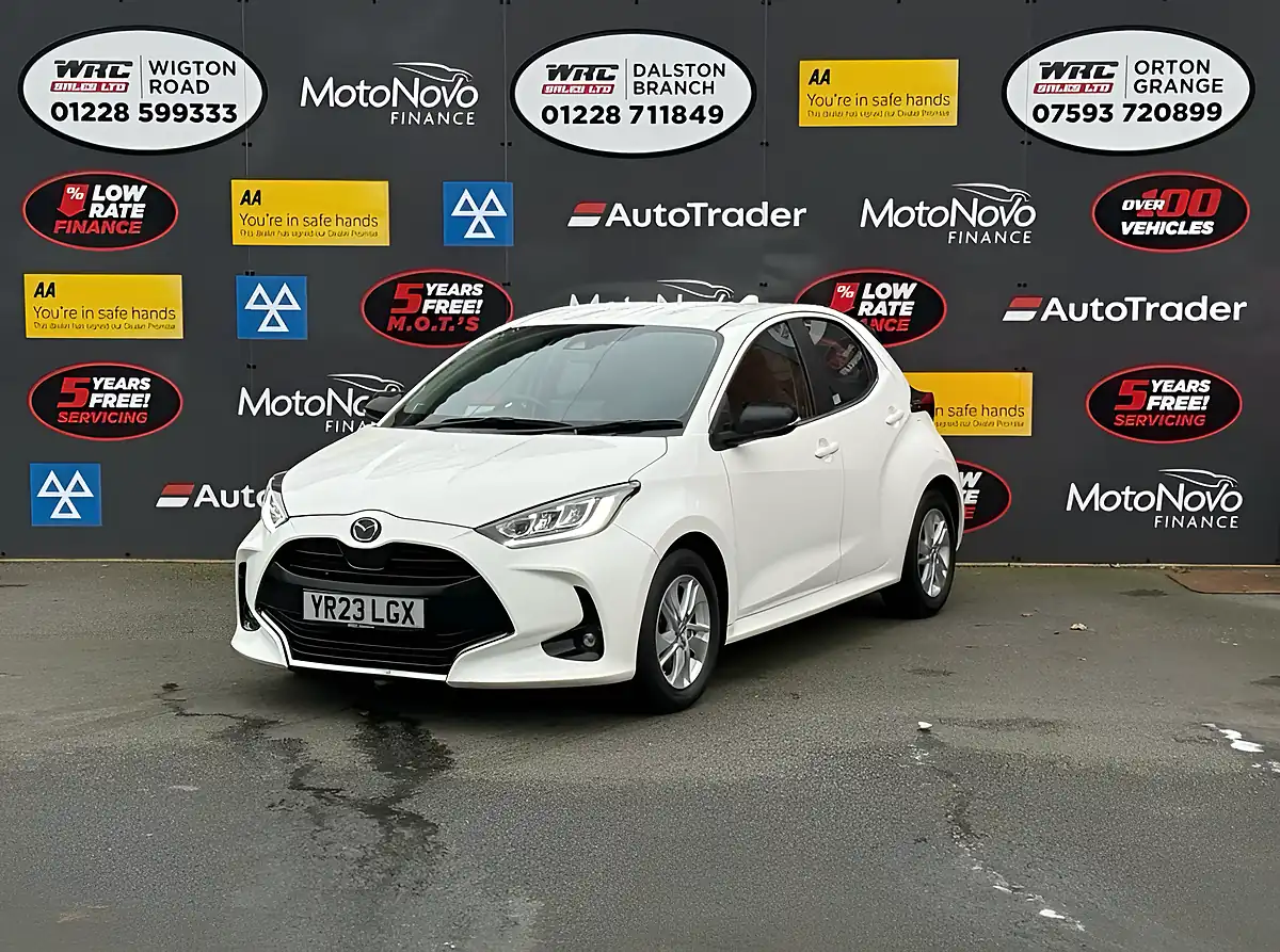 Used 2023 Mazda Mazda2 Agile White - Front View