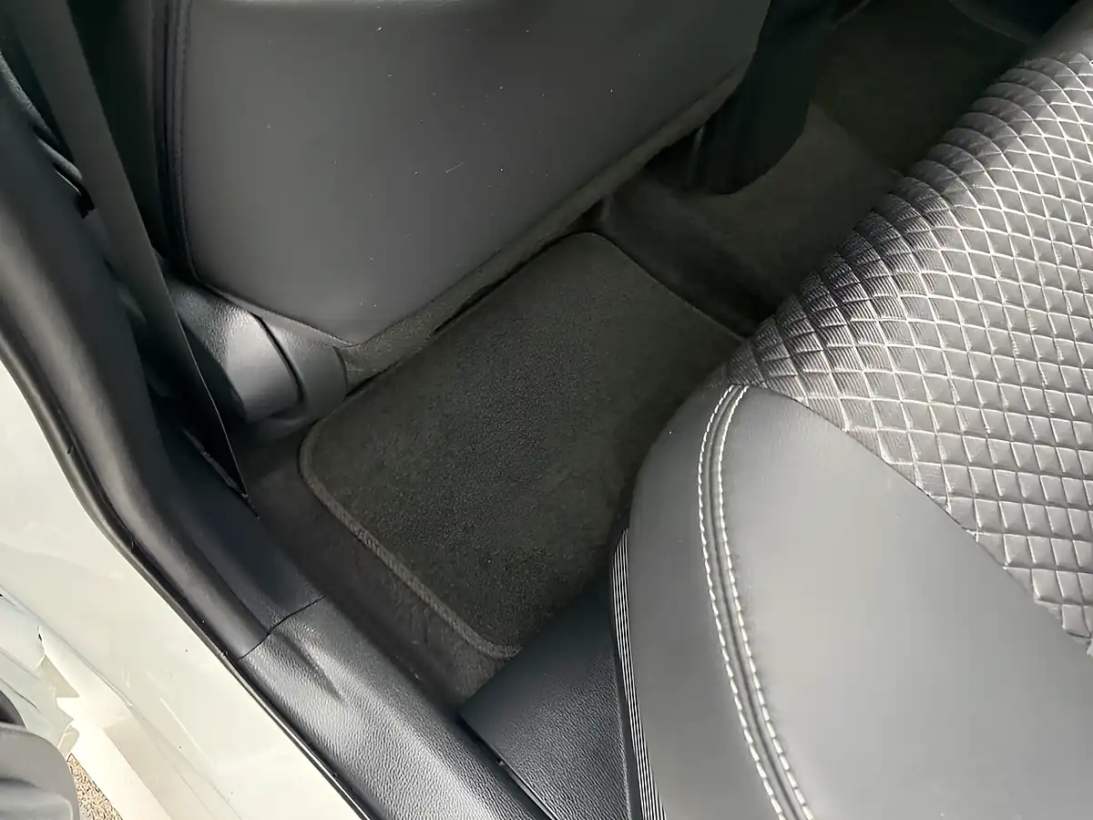 Used 2023 Mazda Mazda2 Agile White - Interior and Exterior details 15