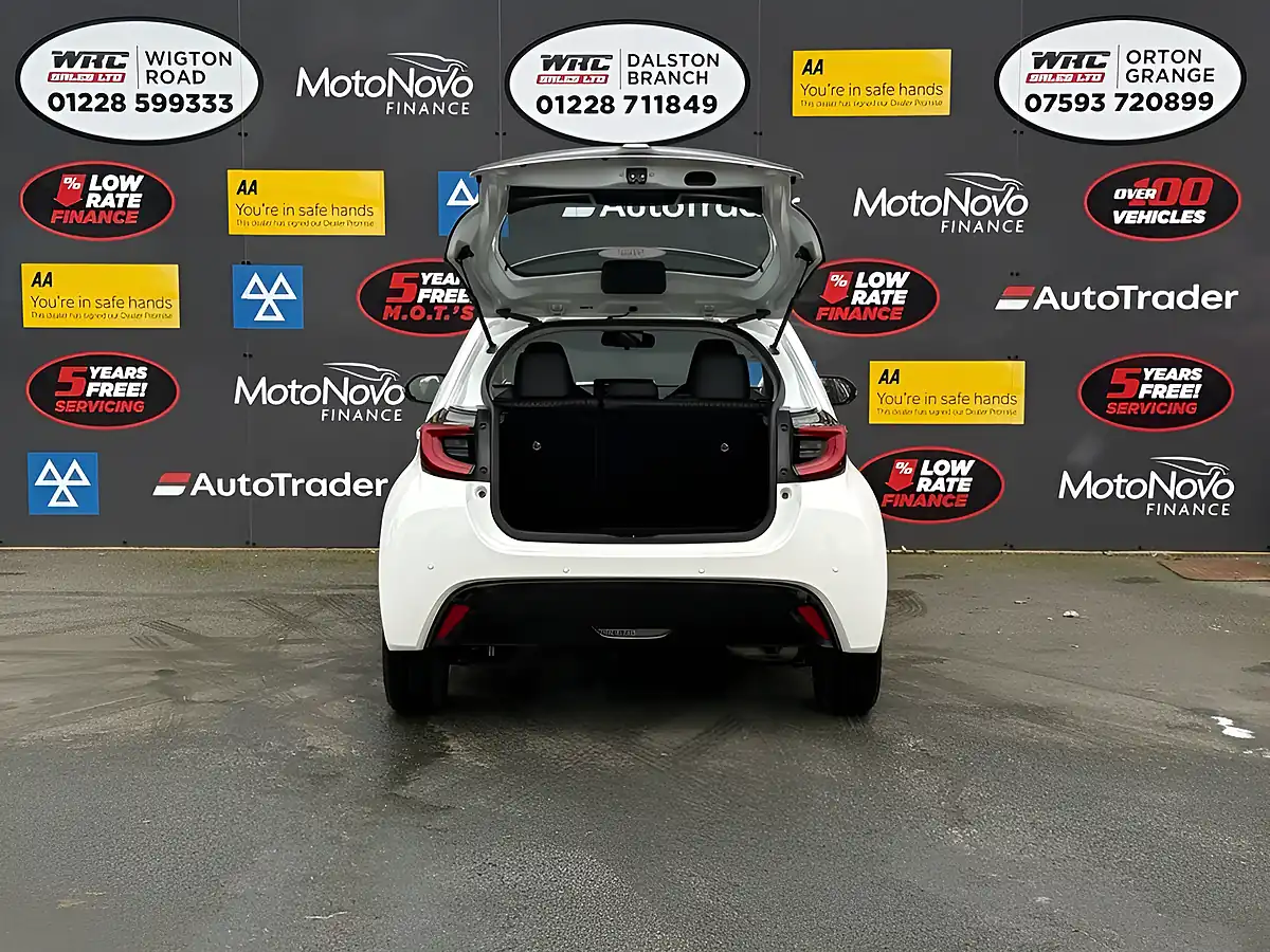 Used 2023 Mazda Mazda2 Agile White - Interior and Exterior details 8