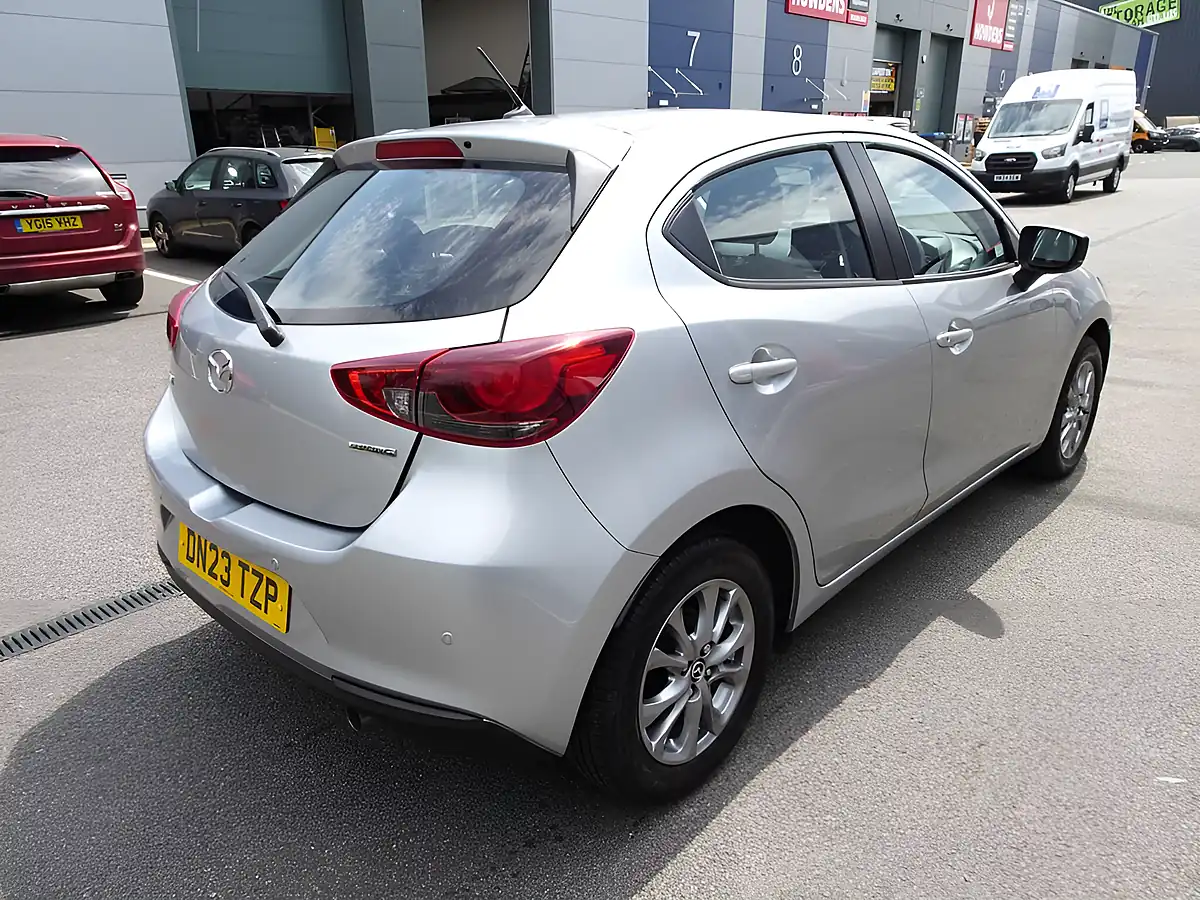 Used 2023 Mazda Mazda2 Se-L Sonic Silver - Interior and Exterior details 13
