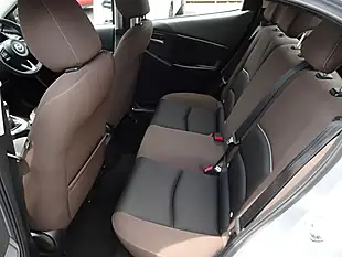 Used 2023 Mazda Mazda2 Se-L Sonic Silver - Interior and Exterior details 16