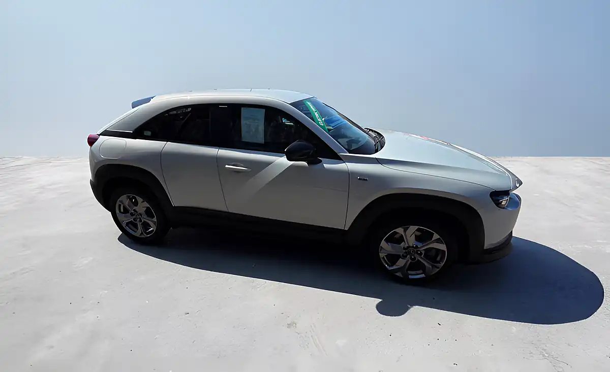 Used 2023 Mazda MX-30 Prime-Line White Silver Premium Paintwork - Interior and Exterior details 9