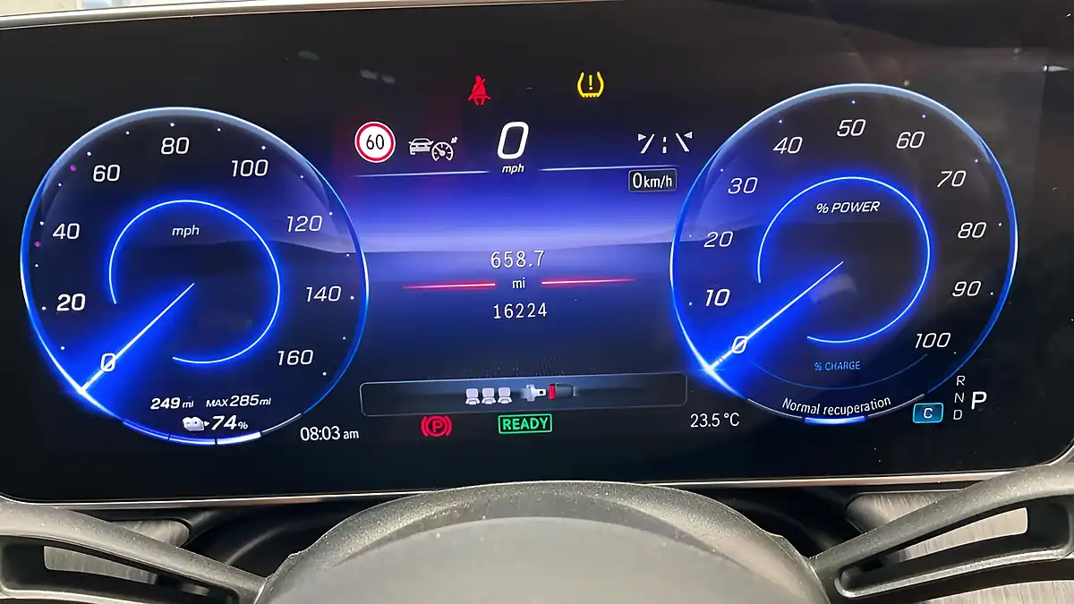 Used 2023 Mercedes-Benz Eqe AMG Line (premium) White - Interior and Exterior details 9