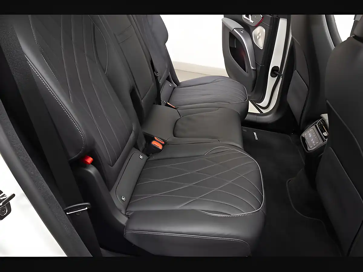 Used 2023 Mercedes-Benz Eqs AMG Line (premium Plus) White - Interior and Exterior details 16