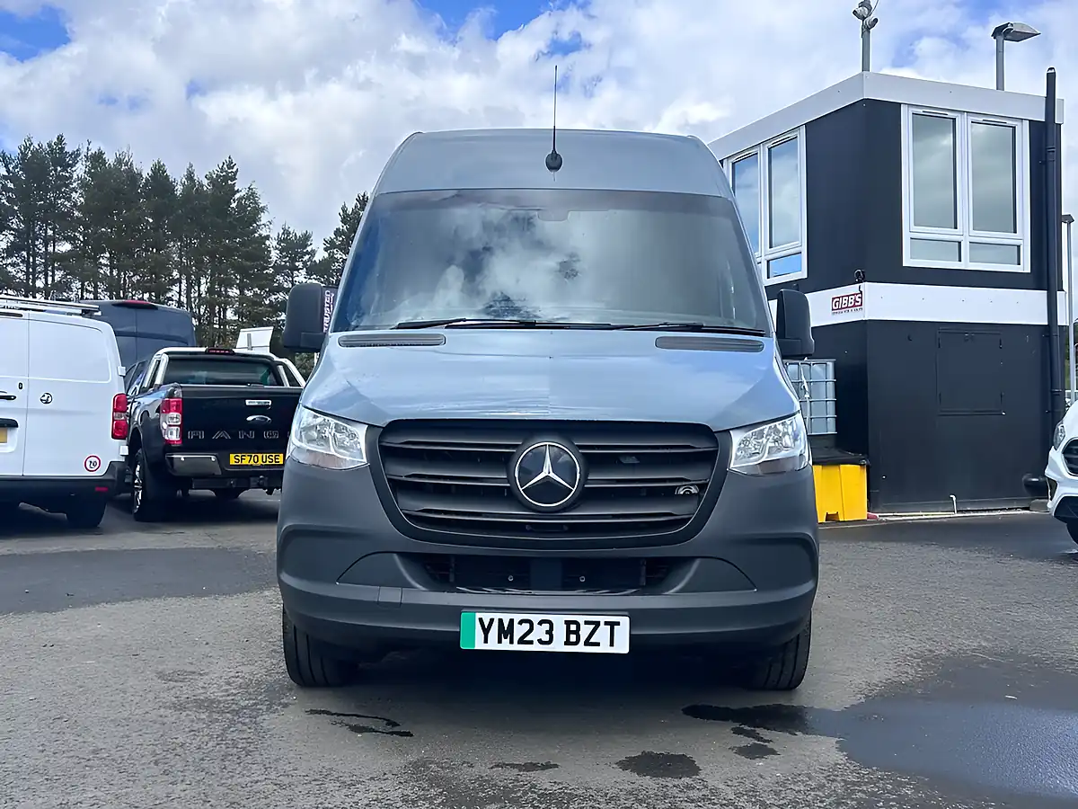 Used 2023 Mercedes-Benz Esprinter Progressive Blue - Interior and Exterior details 10