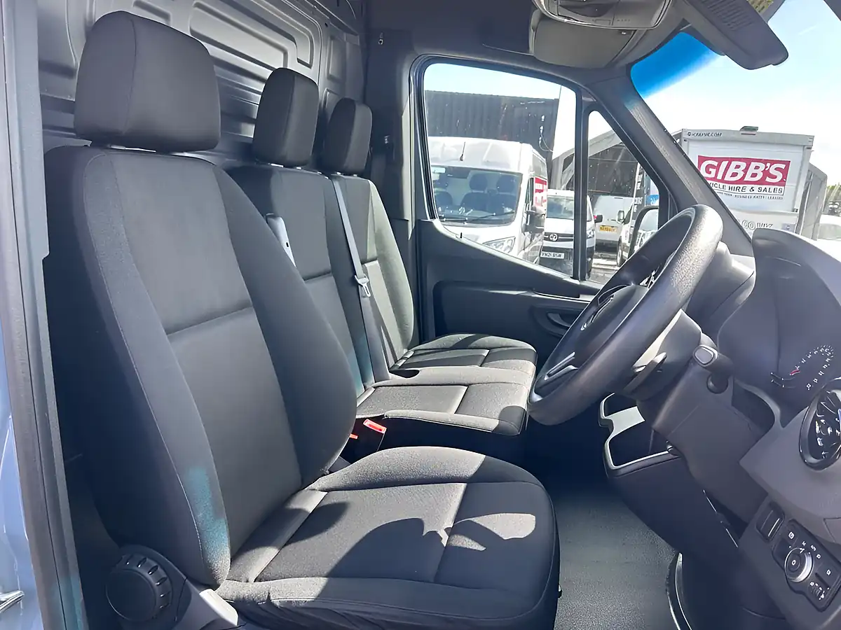 Used 2023 Mercedes-Benz Esprinter Progressive Blue - Interior and Exterior details 11