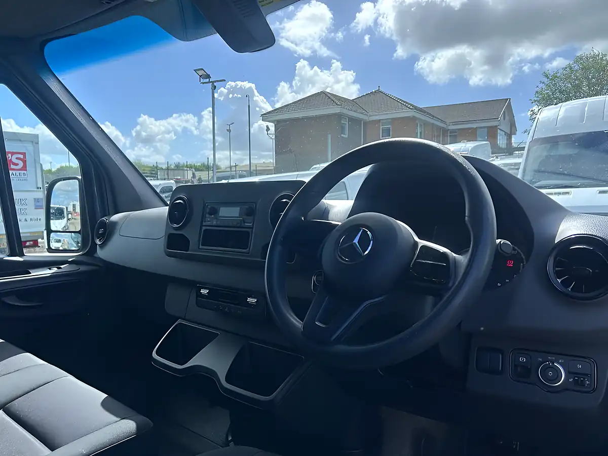 Used 2023 Mercedes-Benz Esprinter Progressive Blue - Interior and Exterior details 16