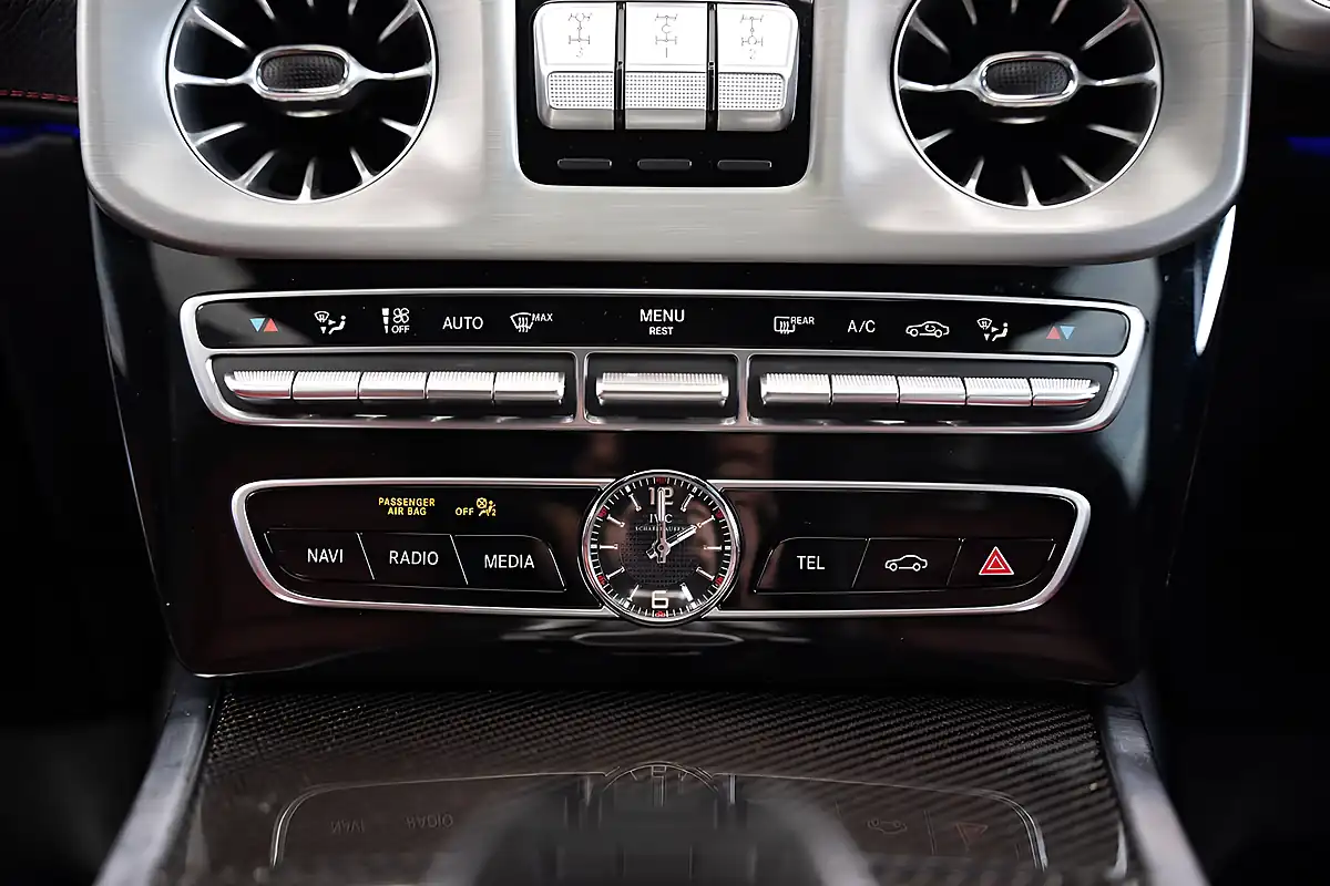 Used 2023 Mercedes-Benz G Class Carbon Edition Silver - Interior and Exterior details 17