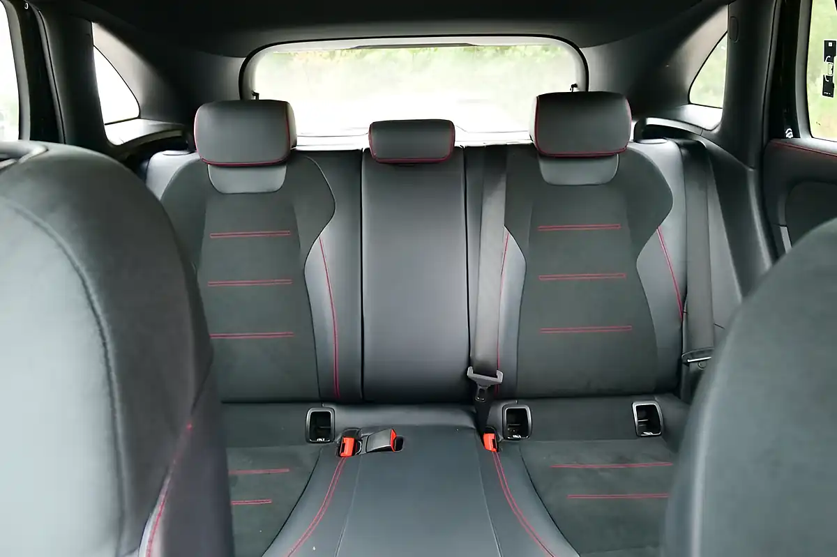 Used 2023 Mercedes-Benz Gla AMG Line Executive Cosmos Black - Interior and Exterior details 10