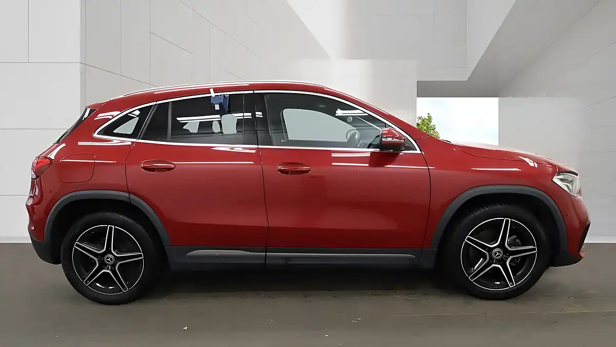 Used 2023 Mercedes-Benz Gla AMG Line (executive) Red - Interior and Exterior details 5
