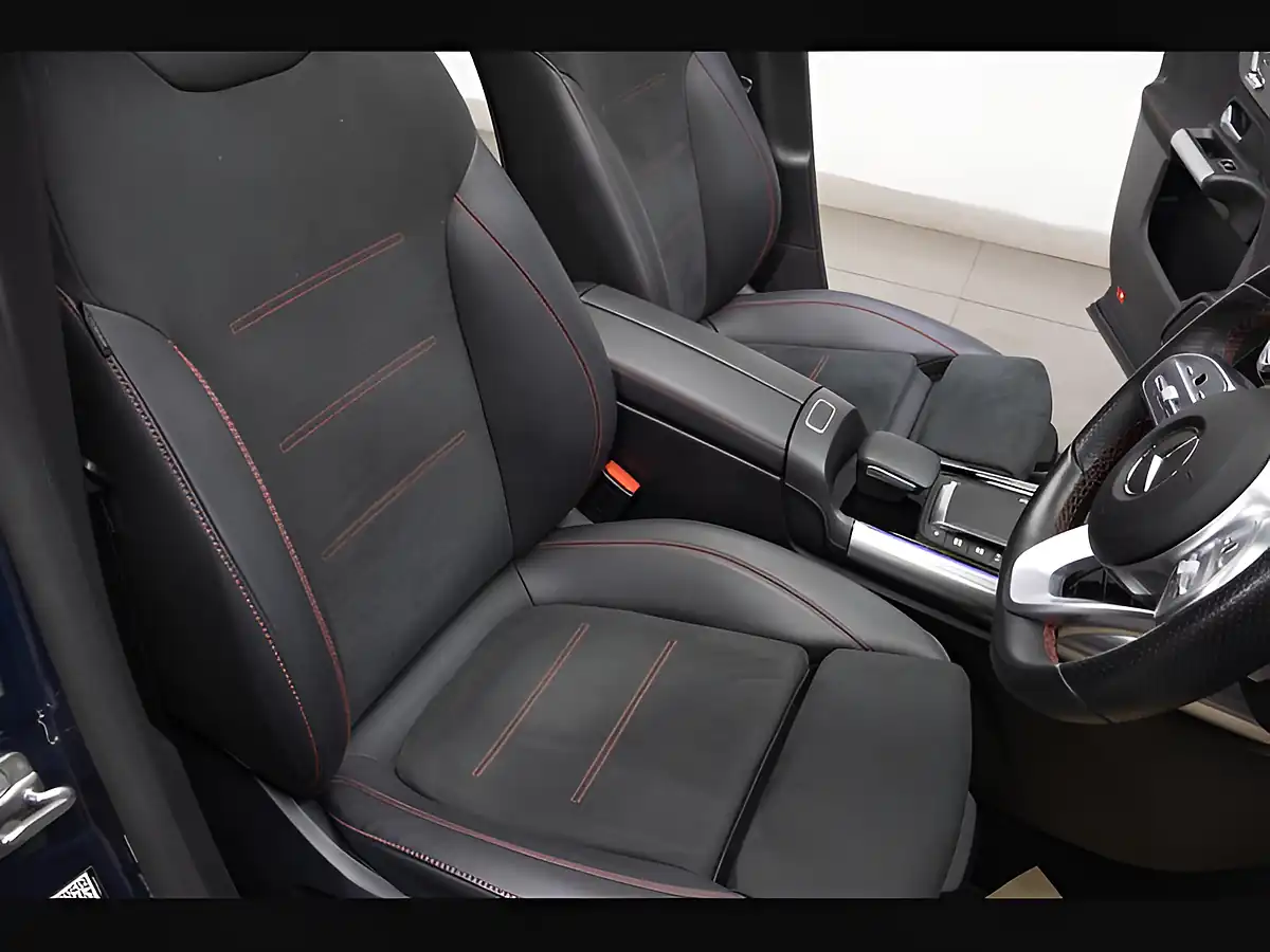 Used 2023 Mercedes-Benz Gla AMG Line Night Edition (premium Plus) Blue - Interior and Exterior details 14