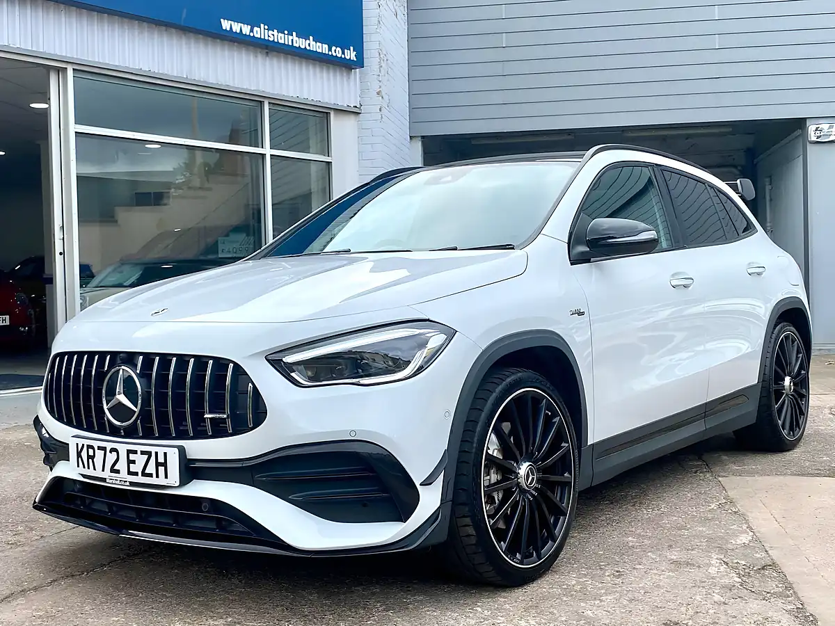 Used 2023 Mercedes-Benz Gla Premium Plus White - Front View