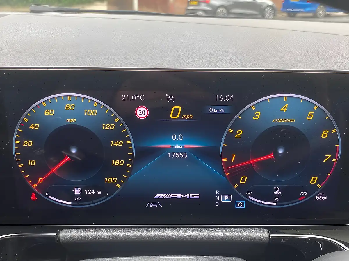 Used 2023 Mercedes-Benz Gla Premium Plus White - Interior and Exterior details 16