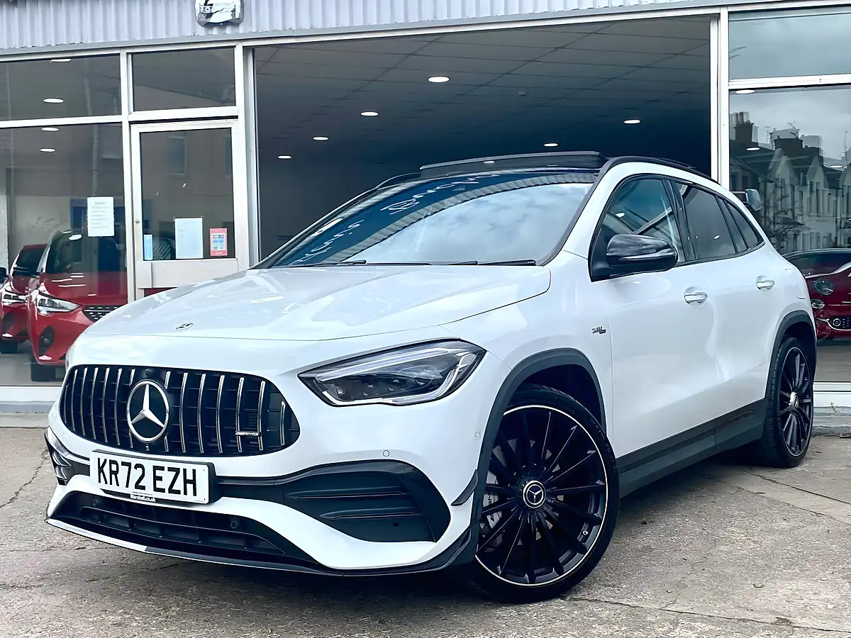 Used 2023 Mercedes-Benz Gla Premium Plus White - Interior and Exterior details 5