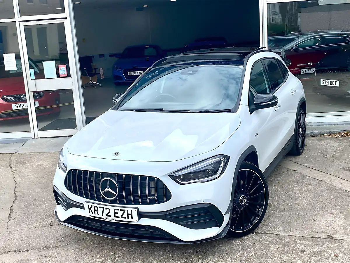 Used 2023 Mercedes-Benz Gla Premium Plus White - Interior and Exterior details 6
