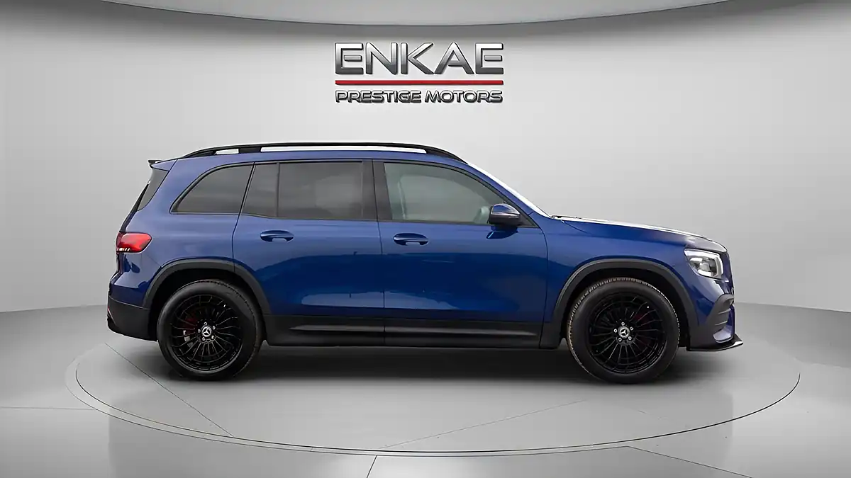 Used 2023 Mercedes-Benz Glb AMG Line (executive) Blue - Interior and Exterior details 3