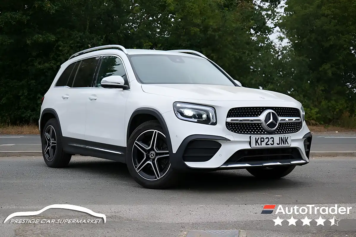 Used 2023 Mercedes-Benz Glb AMG Line (executive) Digital White - Front View