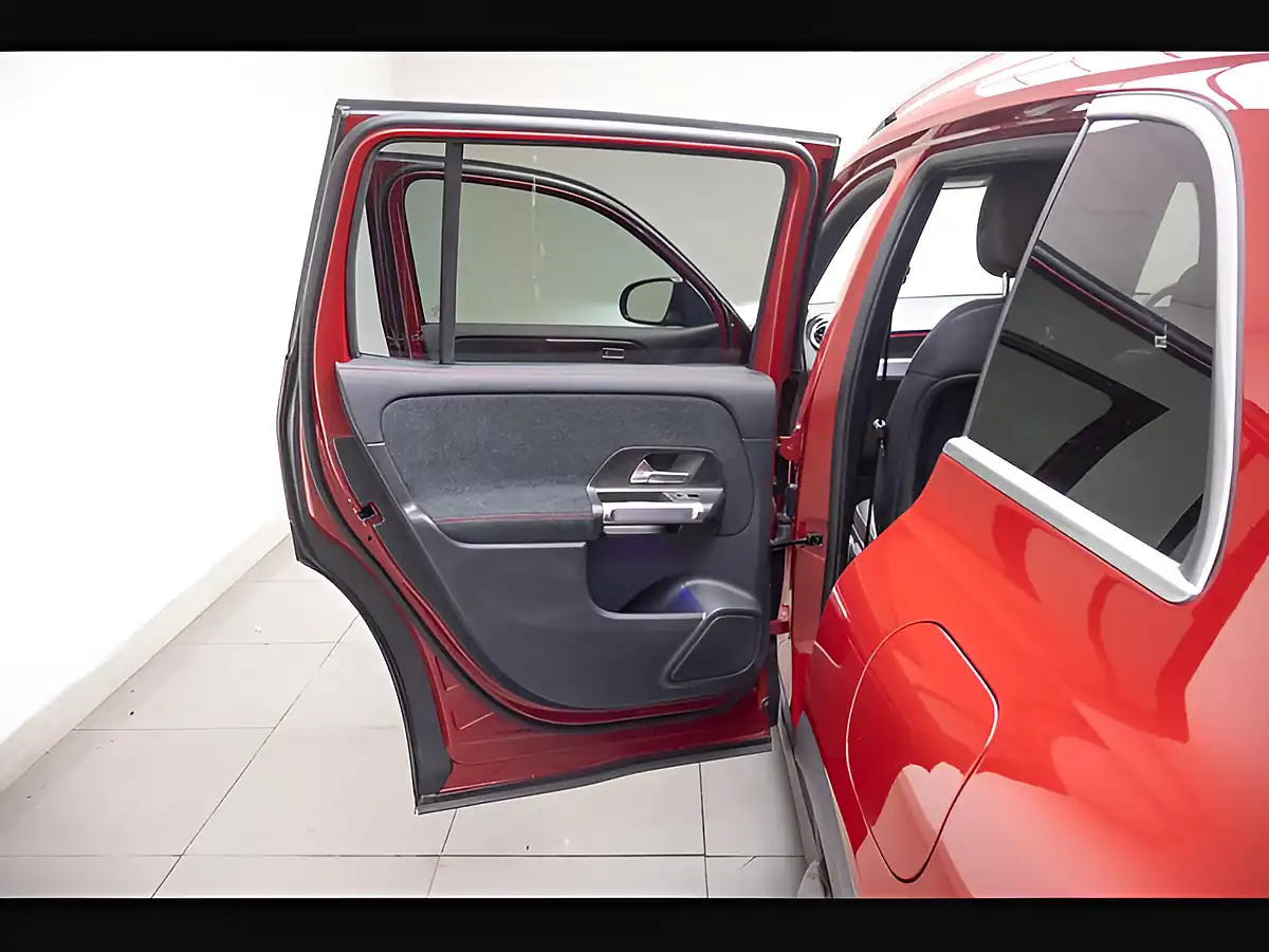 Used 2023 Mercedes-Benz Glb AMG Line (executive) Red - Interior and Exterior details 18