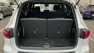 Used 2023 Mercedes-Benz Glb AMG Line (executive) White - Interior and Exterior details 10