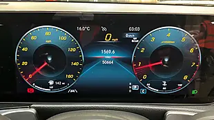 Used 2023 Mercedes-Benz Glb AMG Line (executive) White - Interior and Exterior details 12