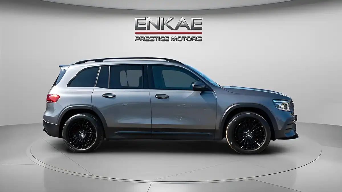 Used 2023 Mercedes-Benz Glb AMG Line (premium) Grey - Interior and Exterior details 3